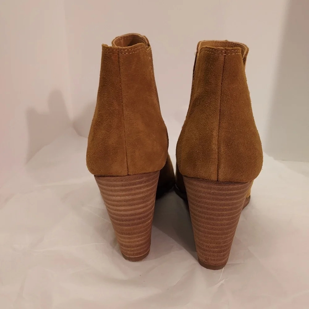 Lucky Brand "Yamka" Tan Suede Leather Wedge Bootes in Size 10 M - Picture 7 of 11
